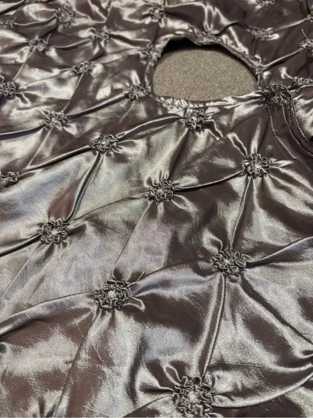 Santan tree skirt